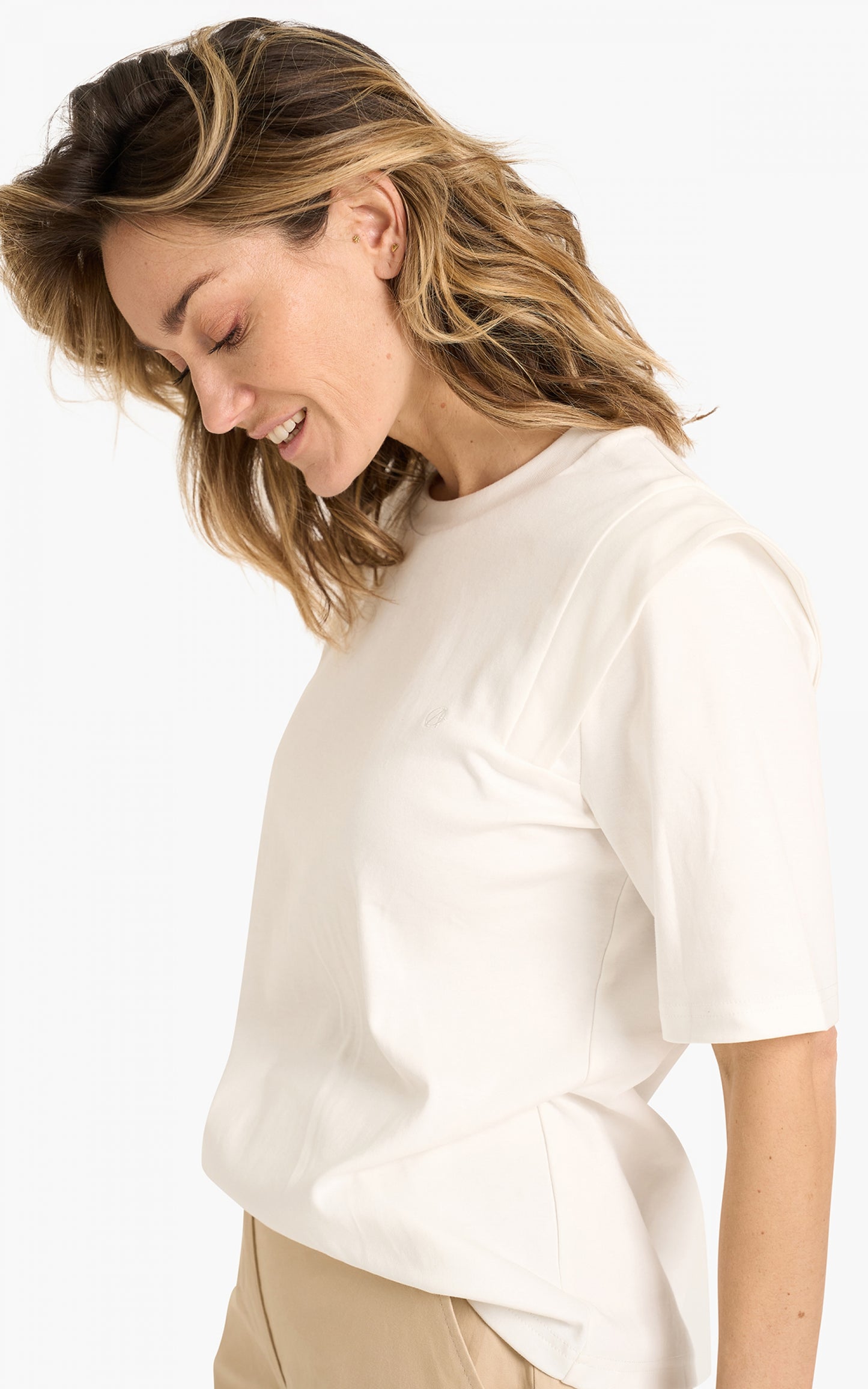Stef T-shirt | Aímée the Label | Off-white