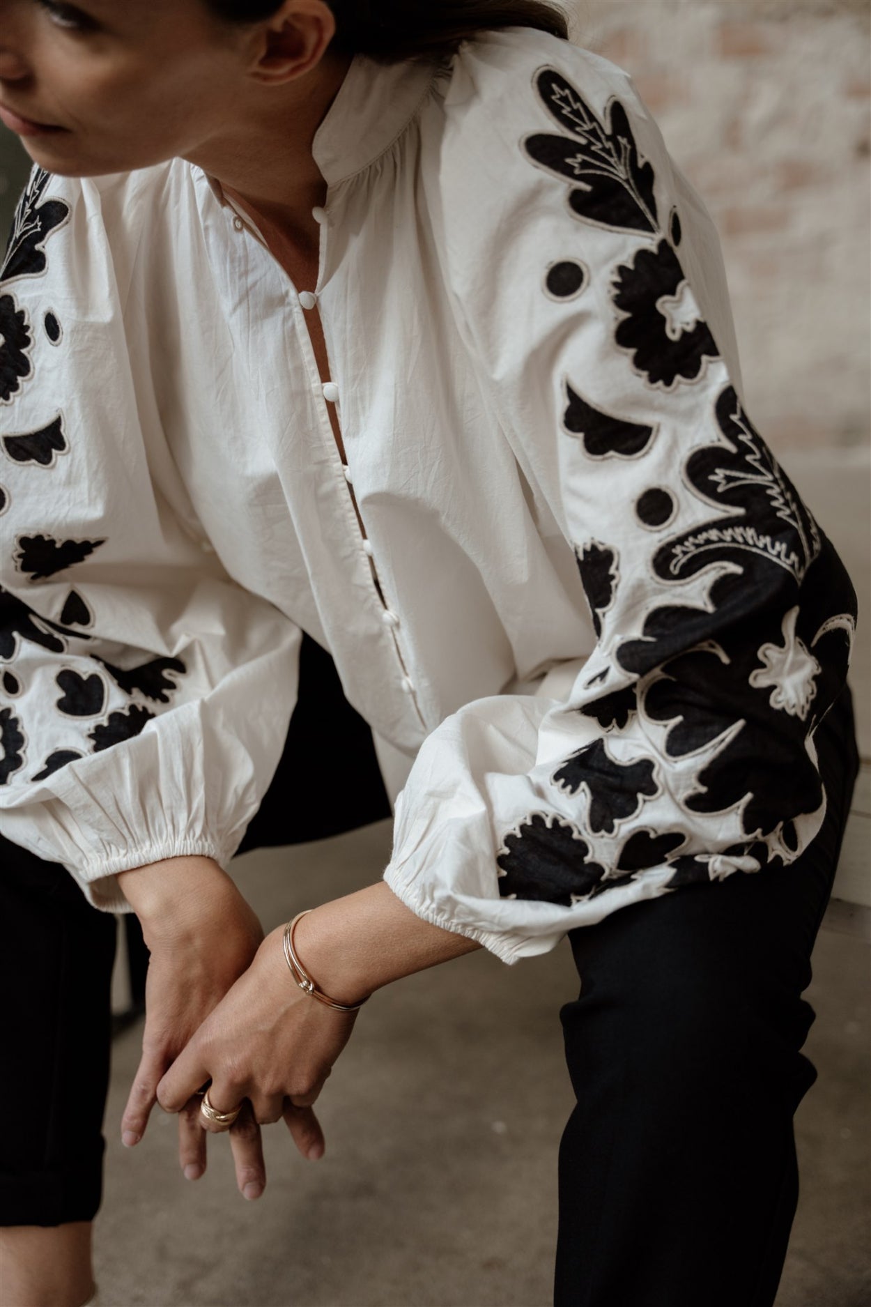 Straal in Blouse Gloria | Aímée the Label | Off-white black print